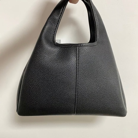 Coach Black Leather Women's Bag - Picture 2 of 7